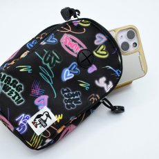 画像2: CHUMS チャムス Recycle Portable Music Pouch リサイクルポータブルミュージックポーチ (2)