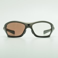 画像3: GOODMAN LENS MANUFACTURE グッドマンレンズマニュファクチャー OAKLEY PITBULL オークリーピットブル 用交換レンズ 調光 クリア→ブラウン ポリカーボネイト OAKLEY-PITBULL-PB-P202 (3)