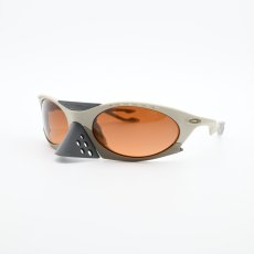 画像2: OAKLEY オークリー PLANTARIS プランタリス OO9437-0263 MATTE SAND/PRIZM BROWN GRADIENT (2)